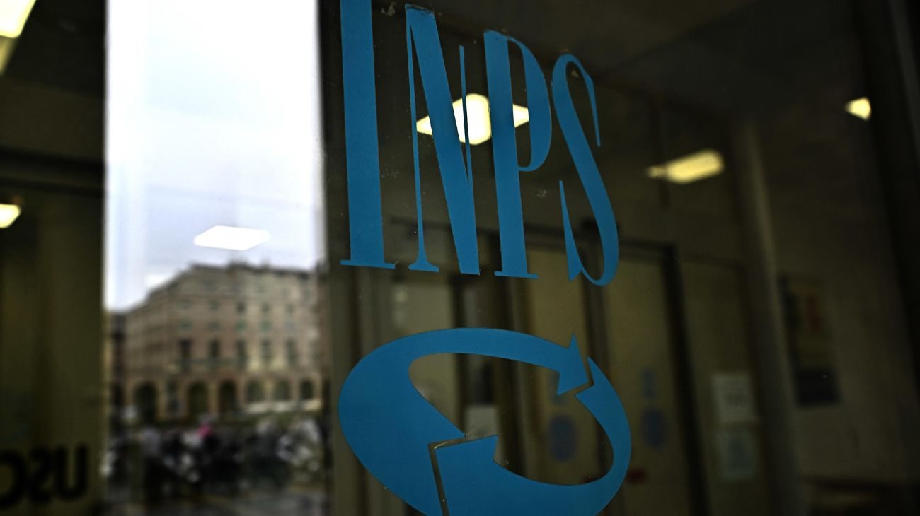 vetrata degli uffici dell'INPS